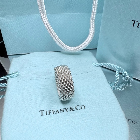 Tiffany & Co. Somerset Mesh Ring Flexible – 925 10mm wide Size 7 Retired Edition - Picture 5 of 8